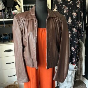Brown Leather Jacket Classic Style with Zipper Closure